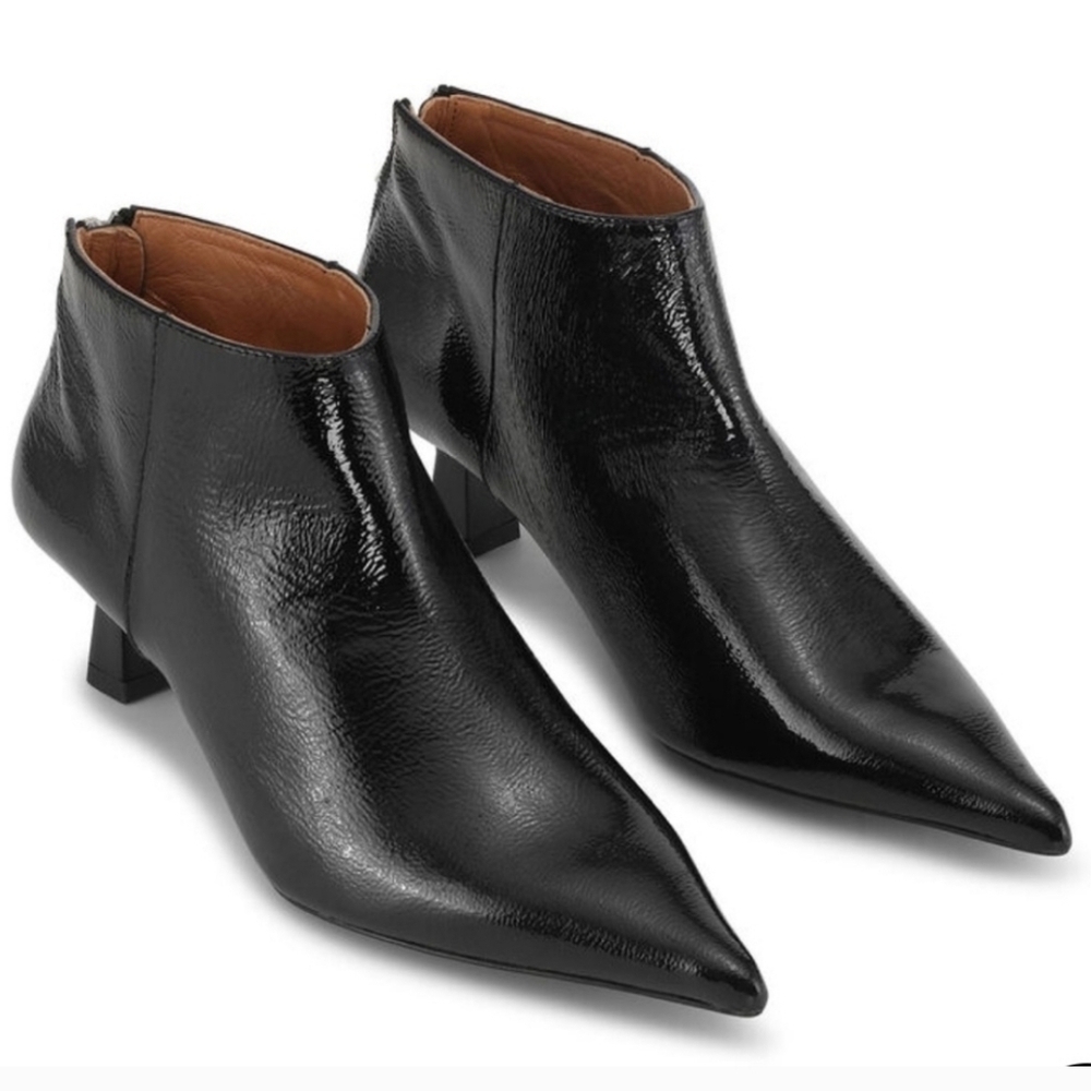New Ganni Soft Pointy Crop Naplack Back Zip Kitten Heel Black Boots Size 8 US